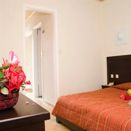 Paradise Hotel